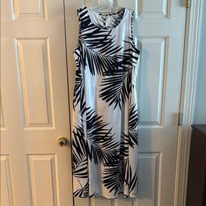 Reduced! Sleeveless Black and White Palm Print Dress